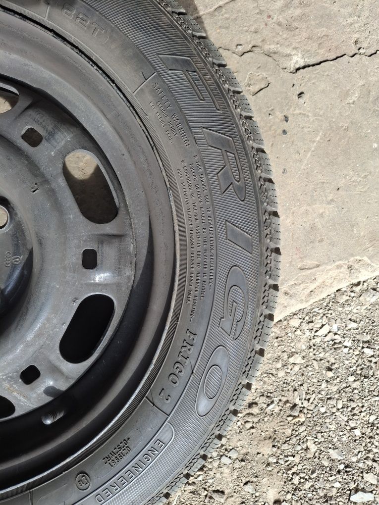 Opony zimowe 185/60 r14 z felgami