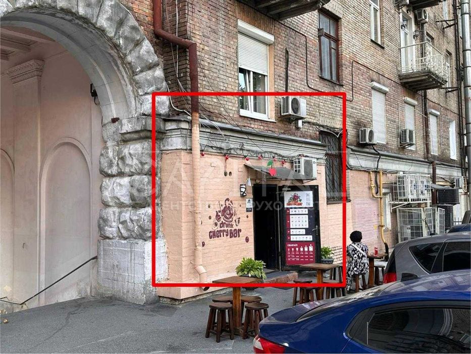 Продаж торгівельної площі, 
Київ, Печерський район, вул. Хрещатик, 21