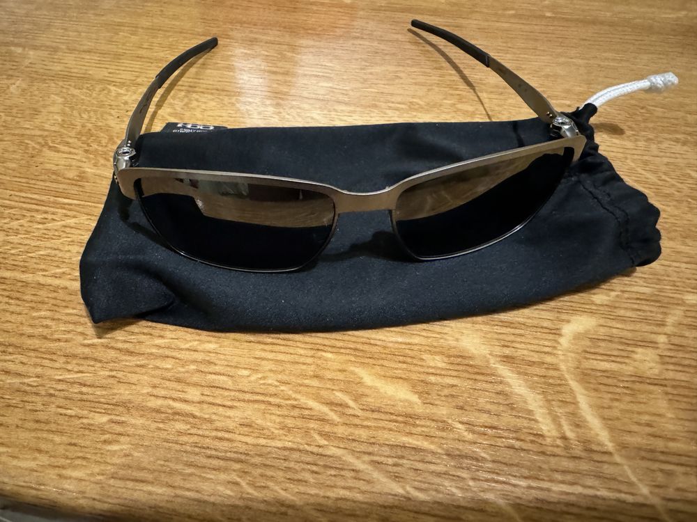 oakley tinfoil orygilane