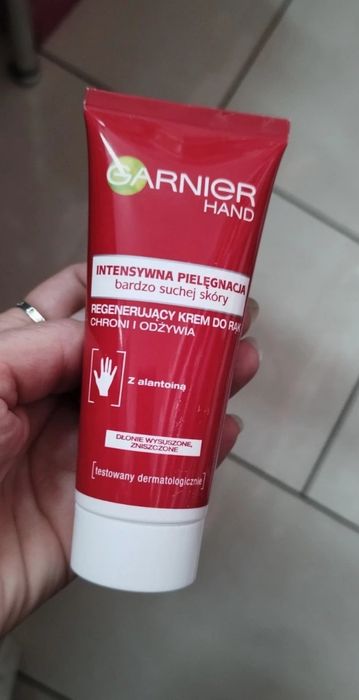 Krem do rąk Garnier czerwony wycofany