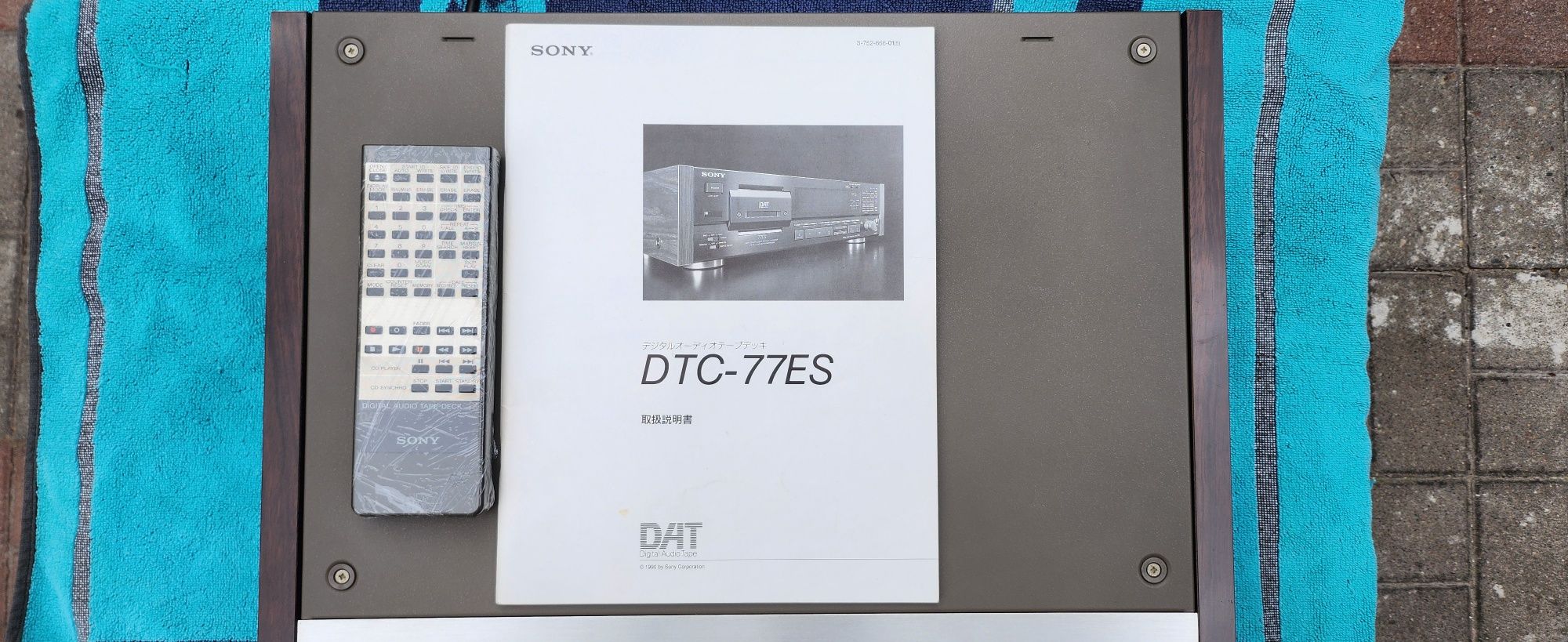 Magnetofon DAT Sony DTC-77ES Stan BDB !