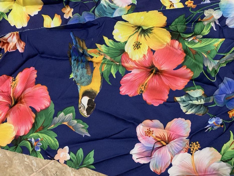 Яркие обрезки ткани