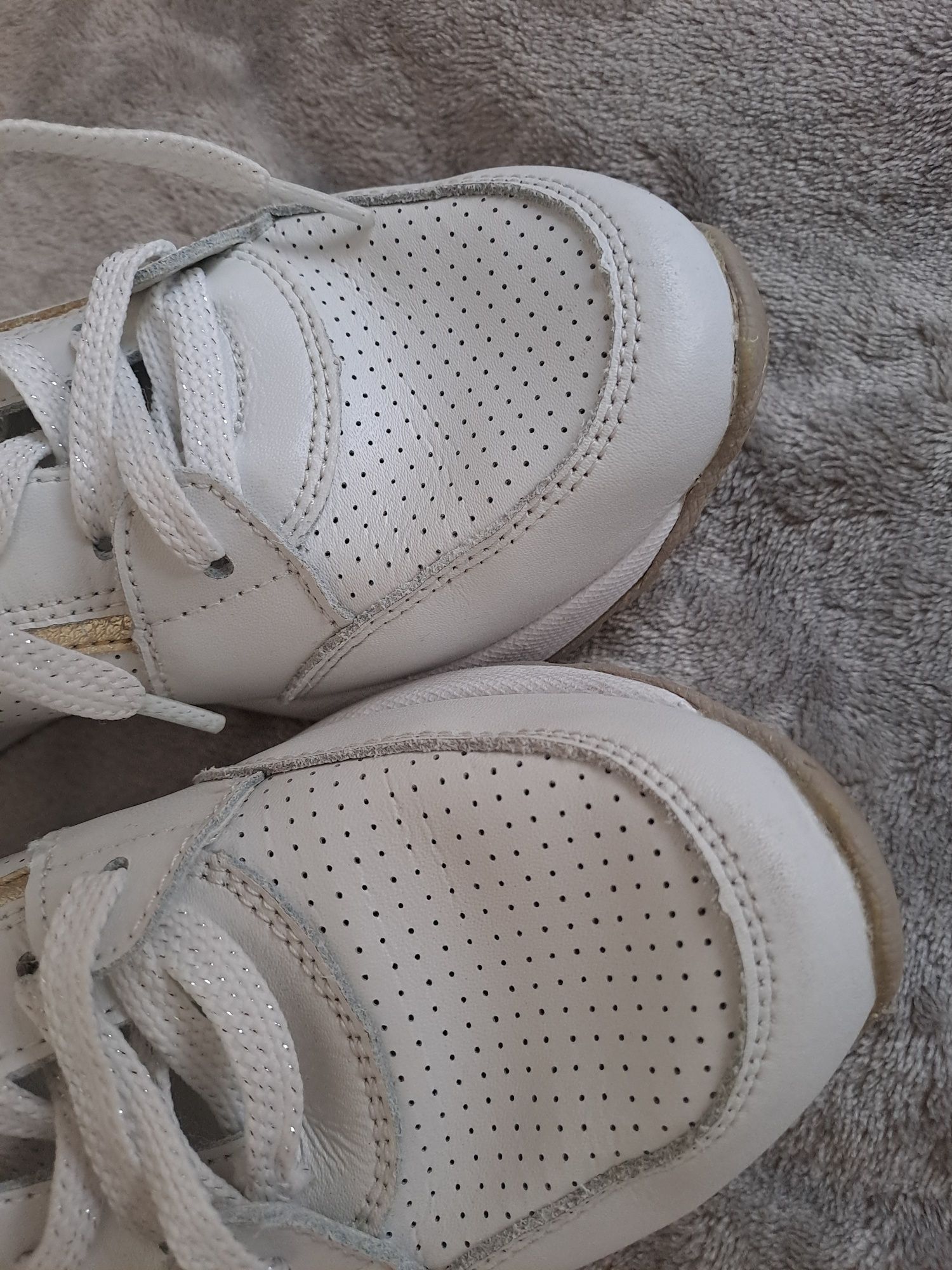 Damskie sneakersy skórzane Filippo 40