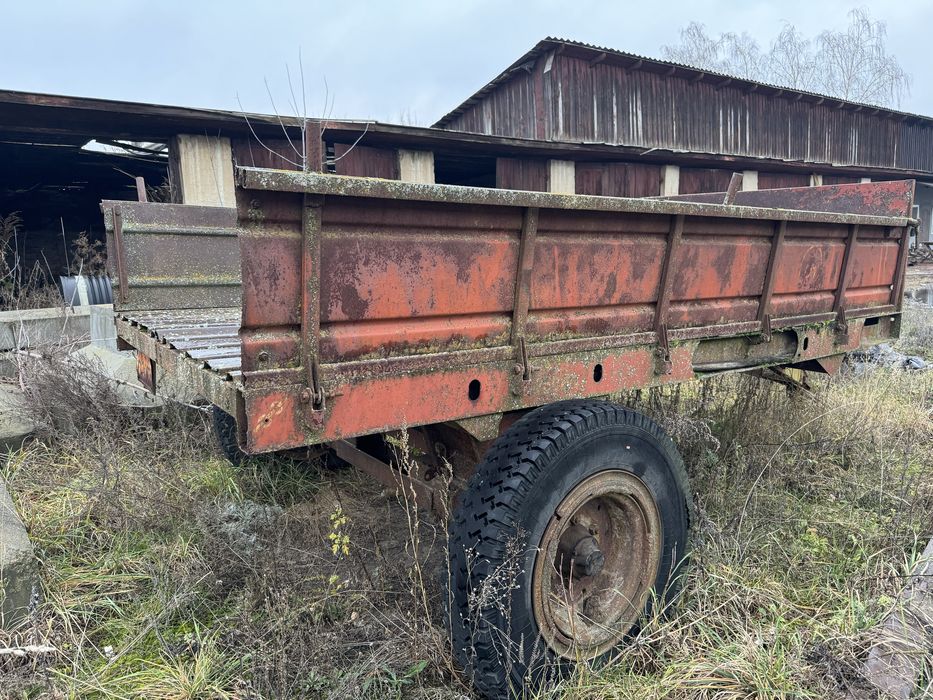Прицеп тракторний