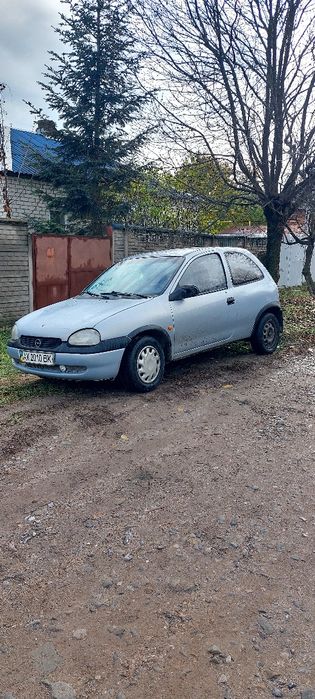 Продам автомобиль опель корса .