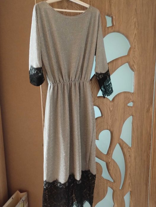 Плаття повсякденне і нарядні