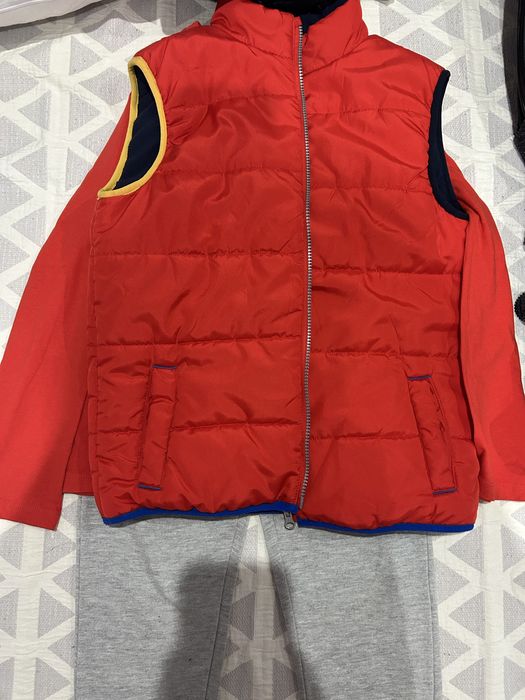 Conjunto de fato de treino e colete