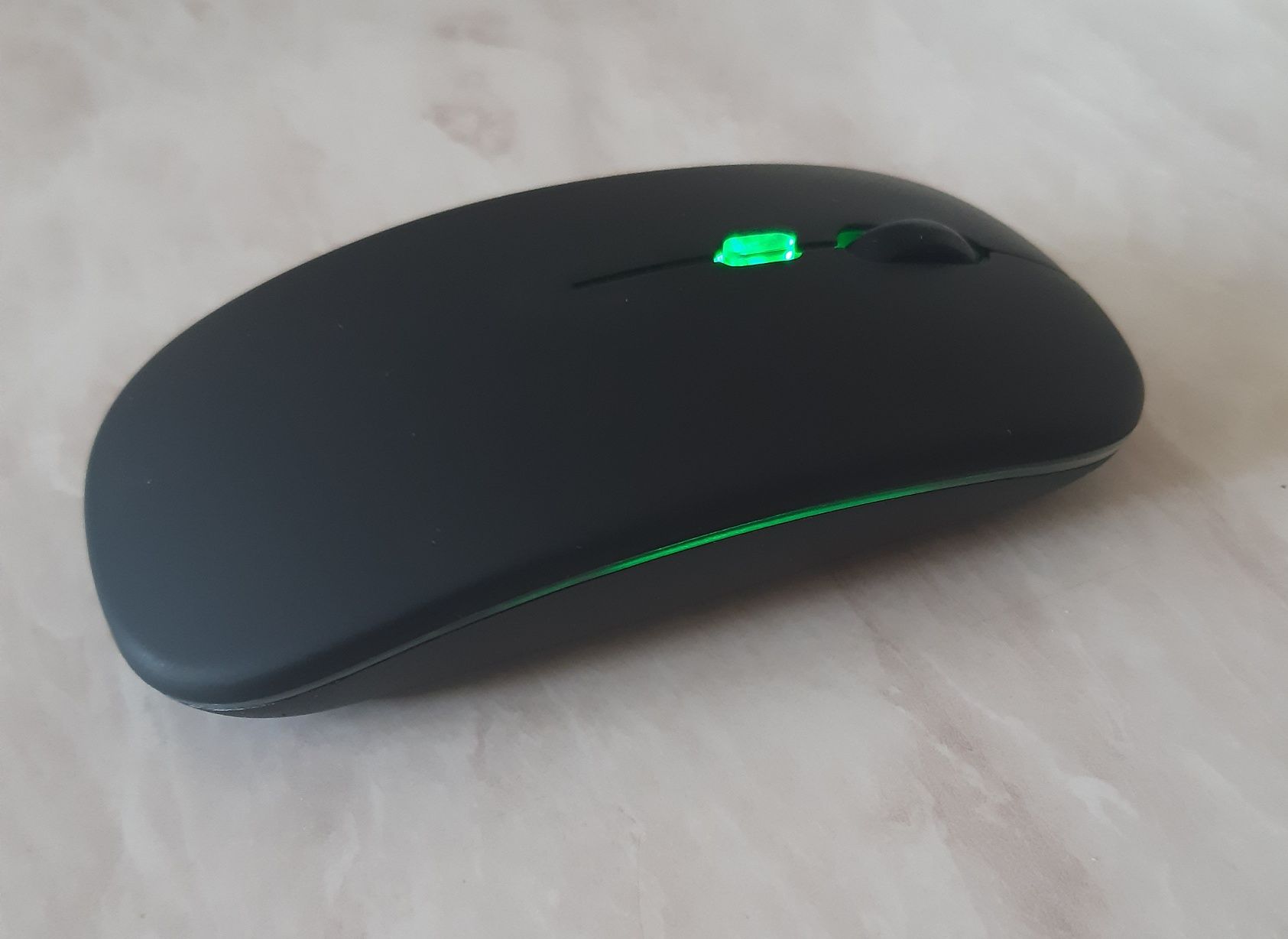 Bluetooth клавиатура+мышь с RGB подсветкой.
