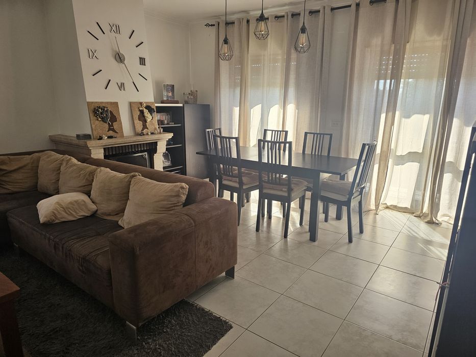 Aluga se quarto nos Marinheiros