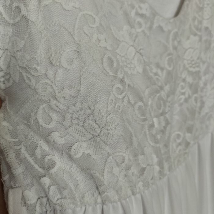Плаття біле гіпюр