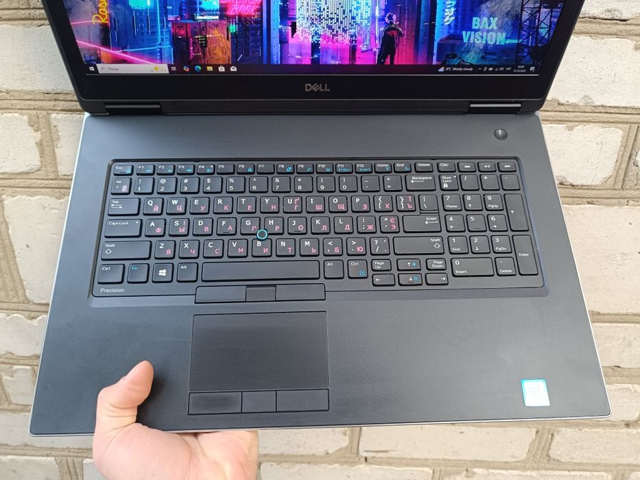 17.3", 16ГБ відеокарта, Ігровий Ноутбук DELL (i7 8850H/p5200 16gb)