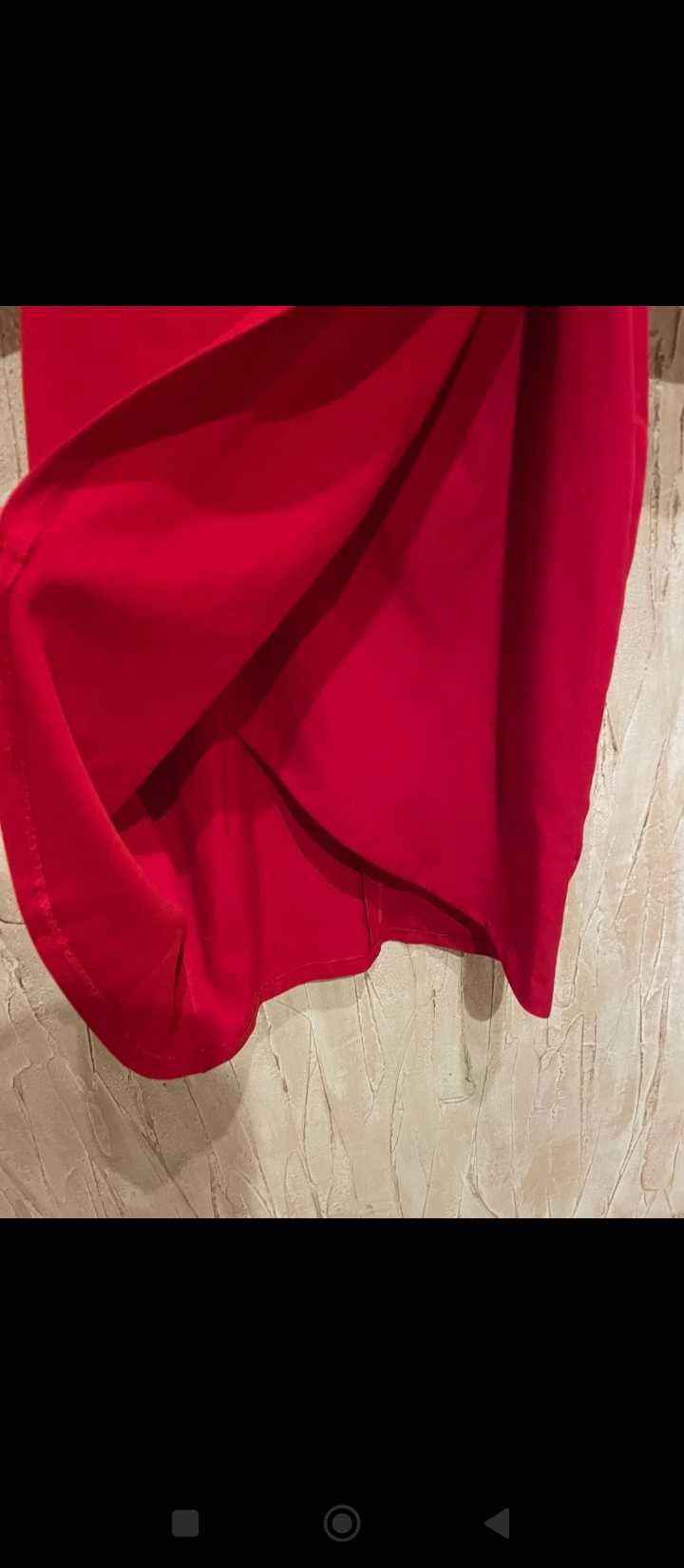 Sukienka czerwona firmy mohito rozmiar S