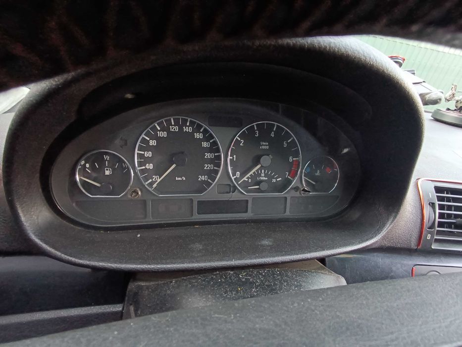 Салон БМВ Е46 Торпеда Пластик BMW E46 318 Карты Консоль