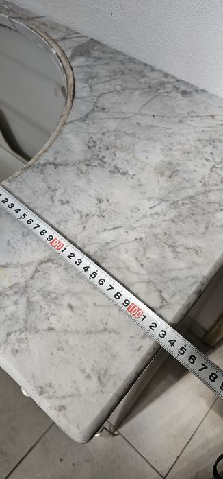 Movel casa de banho branco com pedra