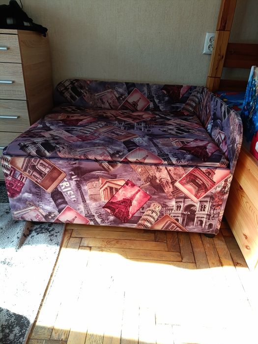Продам розкладний диван