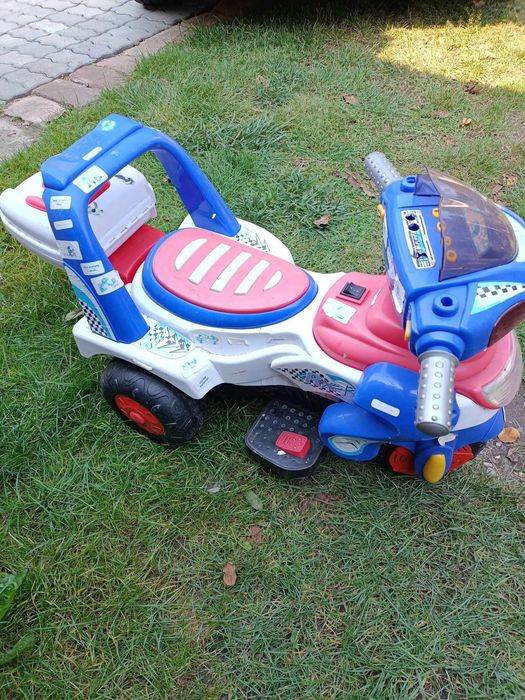 Motorek na akumulator