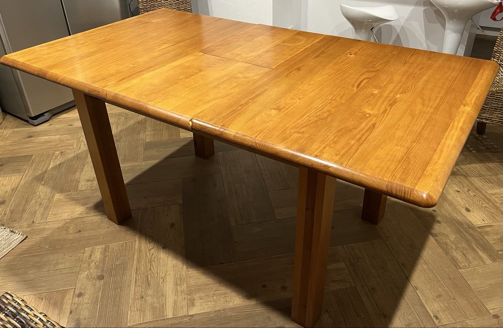 mesa de sala de jantar extensivel em madeira maciça