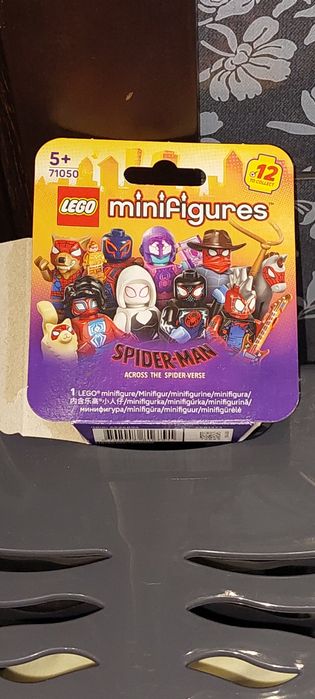 Мініфігурка LEGO Людина-павук: Крізь Всесвіт (71050) - Spider Gwen.