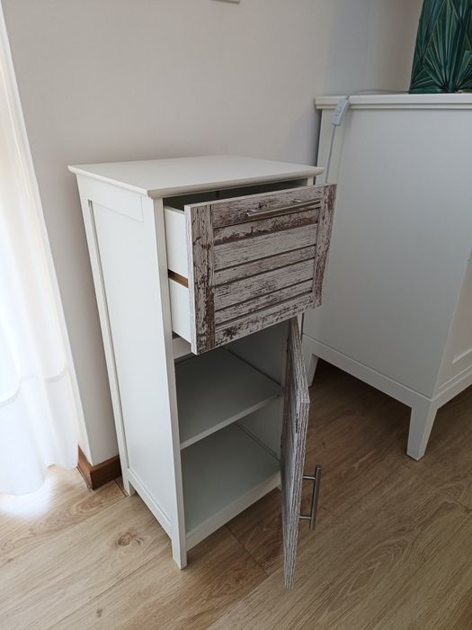 Móvel de WC ou cozinha