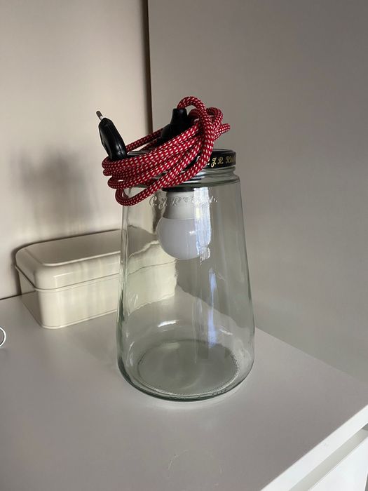 Candeeiro / lanterna com fio de tecido encarnado 25€€