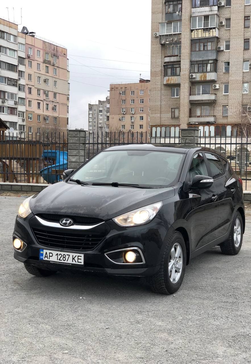 Продам HYUNDAI ix35 1.7