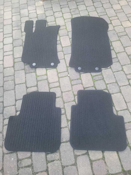 Dywaniki welurowe - Mercedes R Klasa