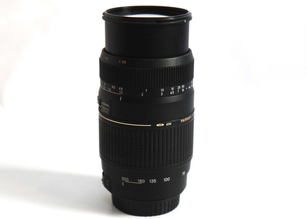 Lente Tamron AF 70-300mm LD Di TELE-MACRO SEM FOCO