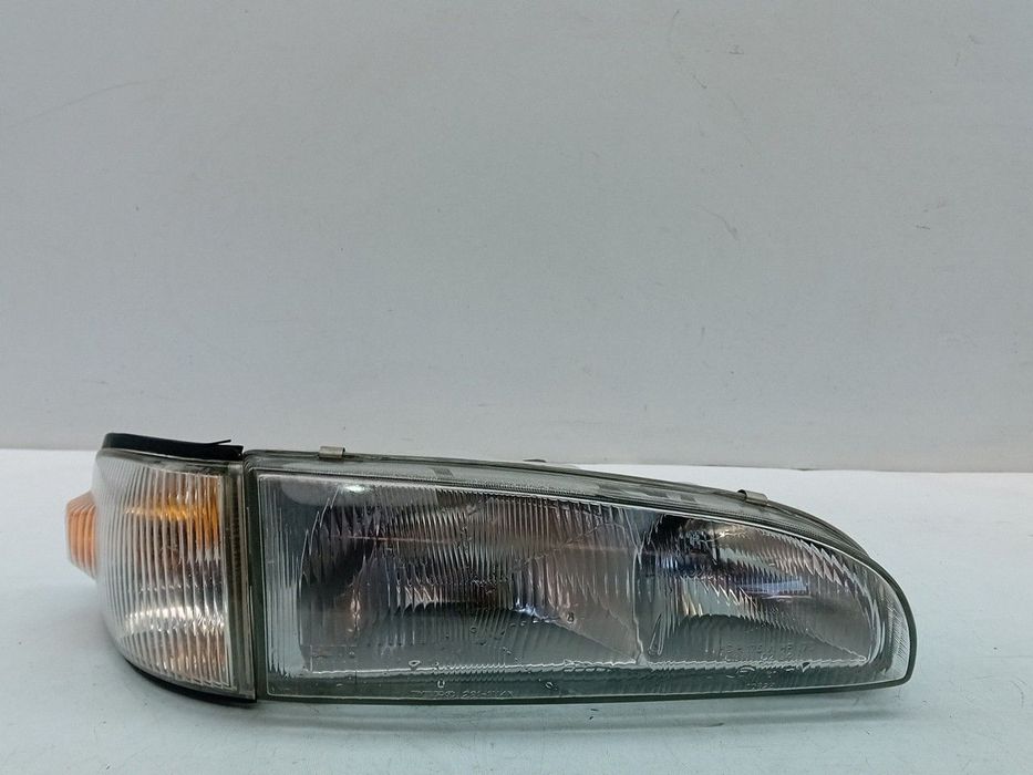 Ótica / farol direita HYUNDAI H100