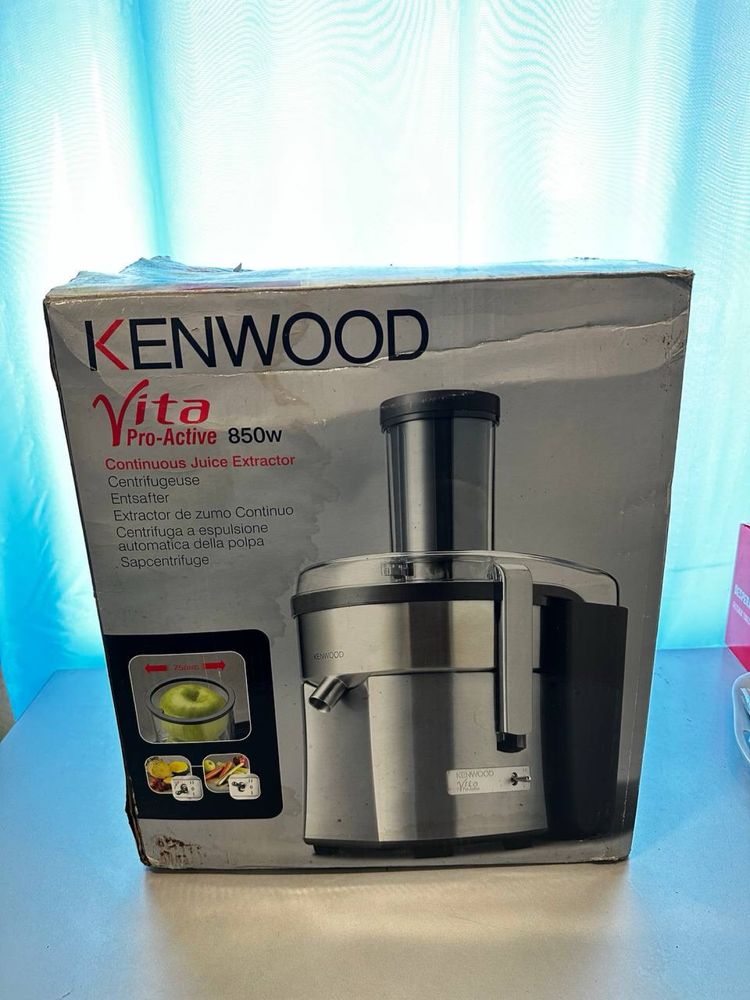 Соковыжималка KENWOOD JE 810