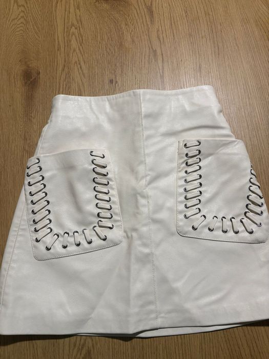 Saia nova h&m C etiqueta