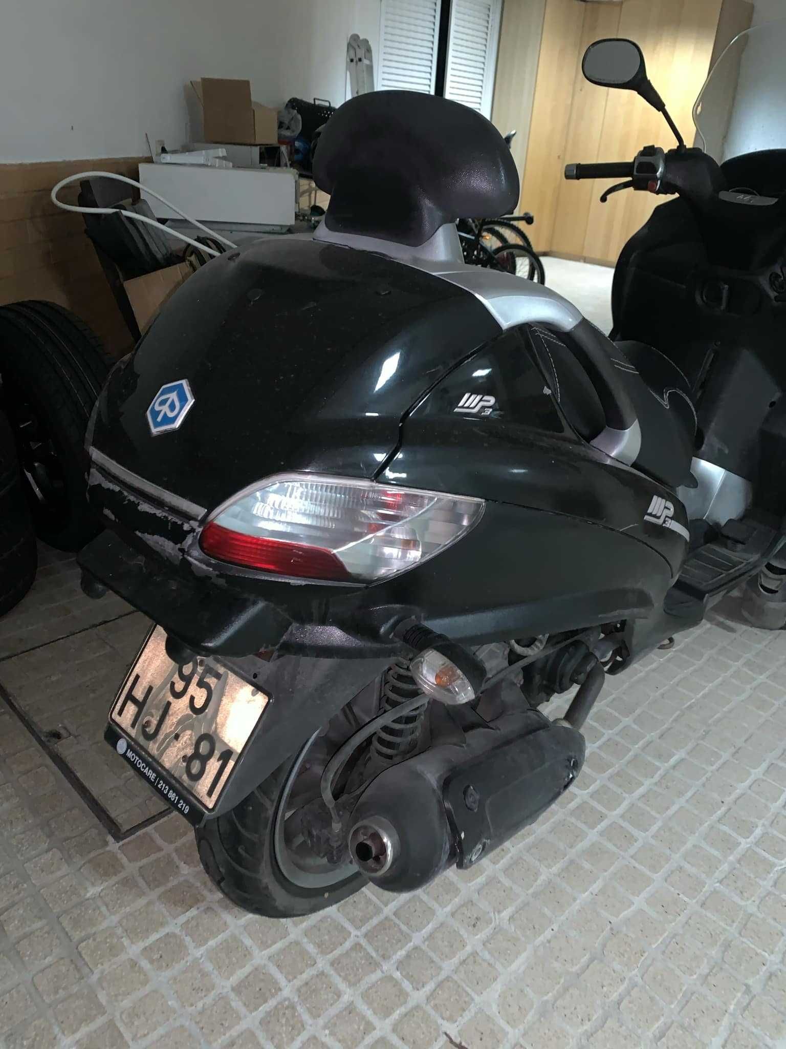 Piaggio MP3 250 LT