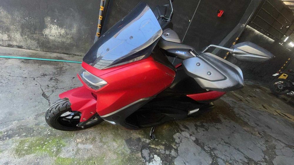 Nmax125 urgente!