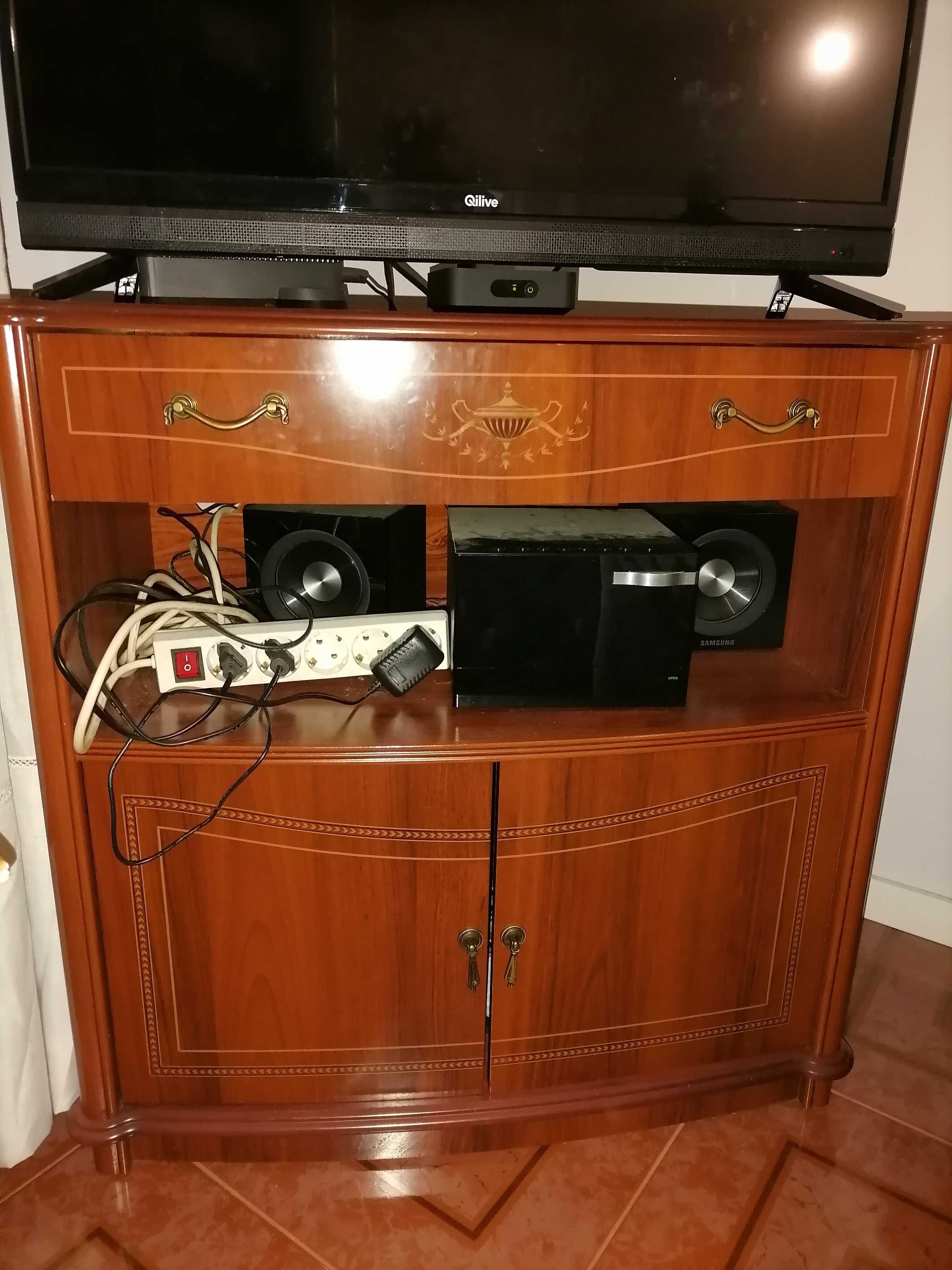 Móvel para televisão