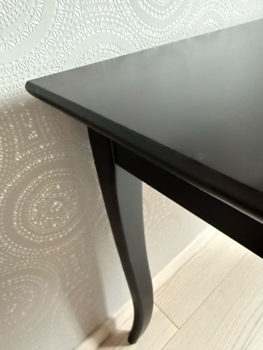 Stylowe biurko Leksvik IKEA lite drewno sosnowe