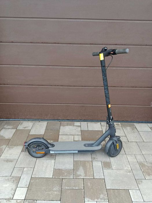 Hulajnoga elektryczna xiaomi mi electric scooter essential