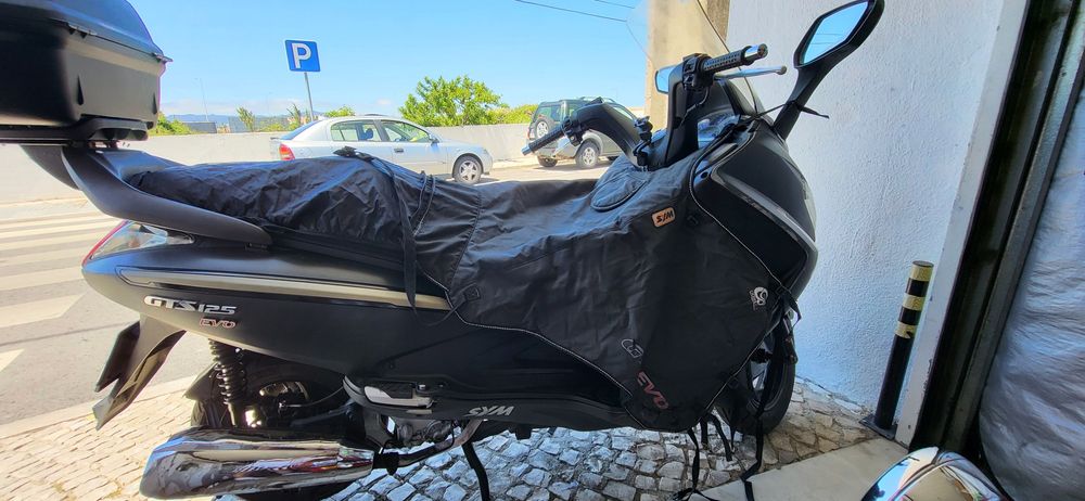 Capa Sym 125 evo Gts