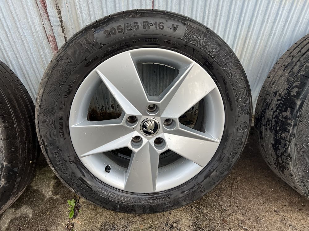 Kola felgi skoda 16 5x112 opony Lato