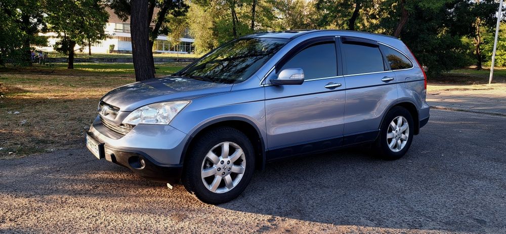 Продам Honda CR-V