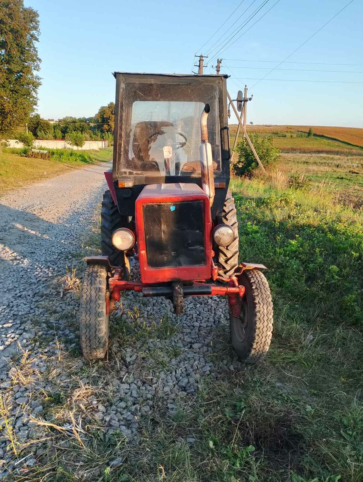 Продам трактор т-25,