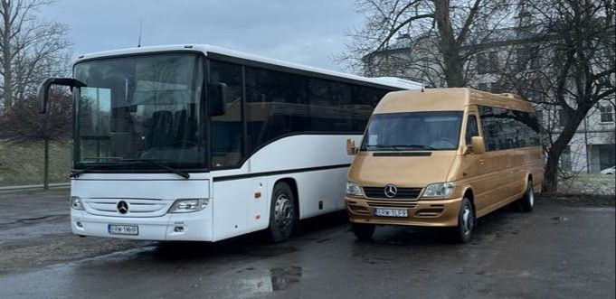 Transport przewóz osób bus 9 osobowy wynajem busa autokaru autobusu