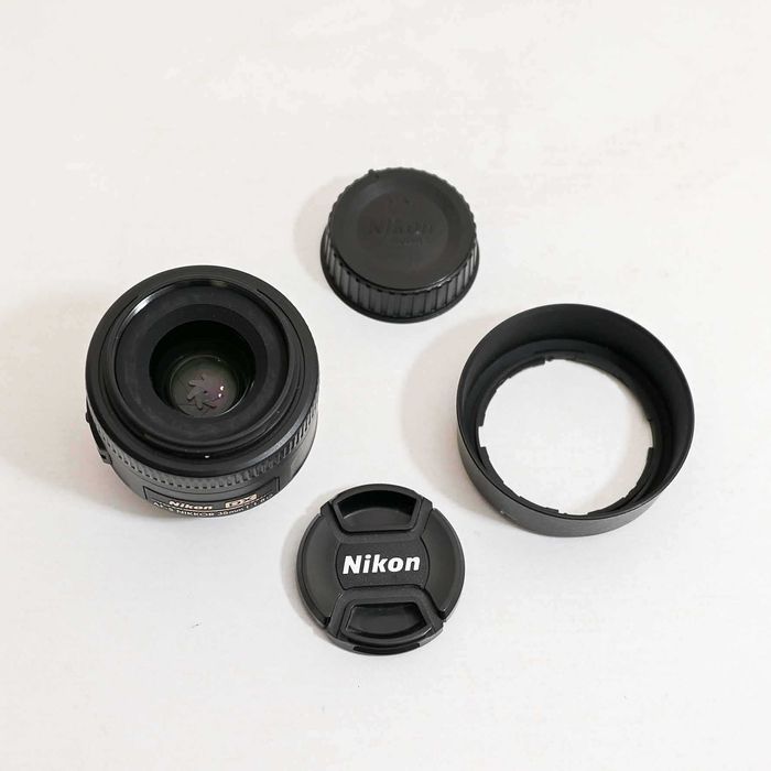 Objectiva Nikon 35mm f 1.8