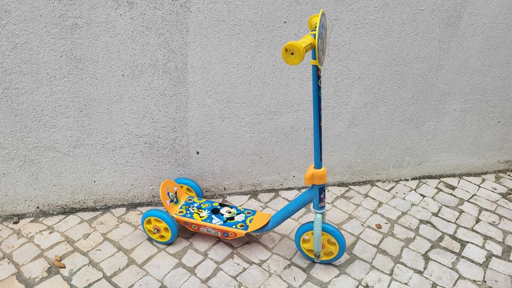 Trotinete de 3 rodas Mickey Mouse