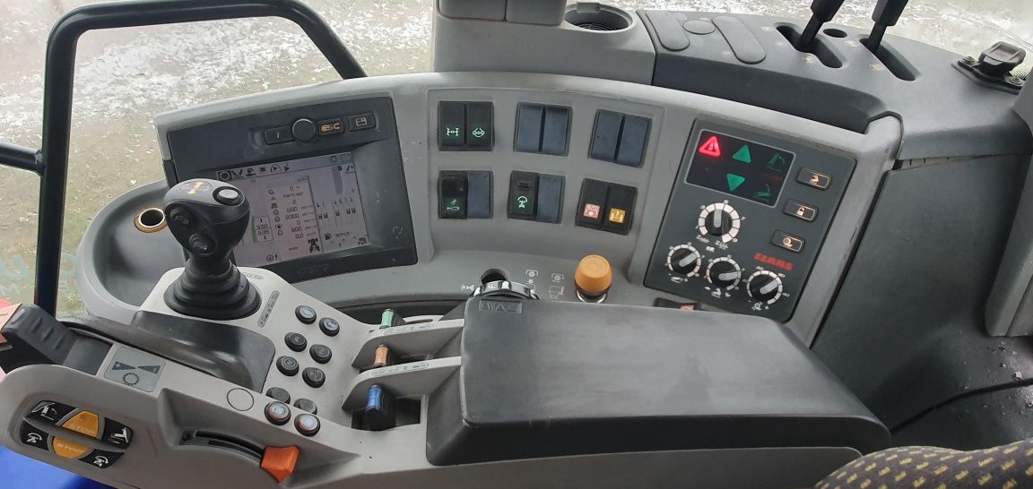Claas Axion 840 CMATIC