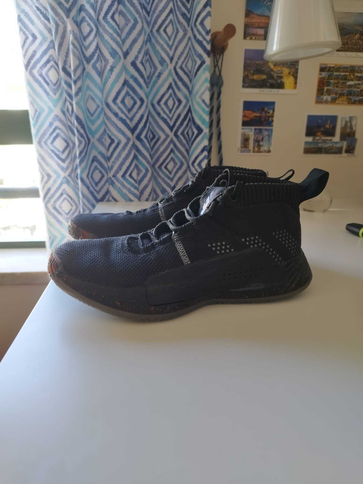 Sapatilhas Adidas Dame 5 - People's Champ