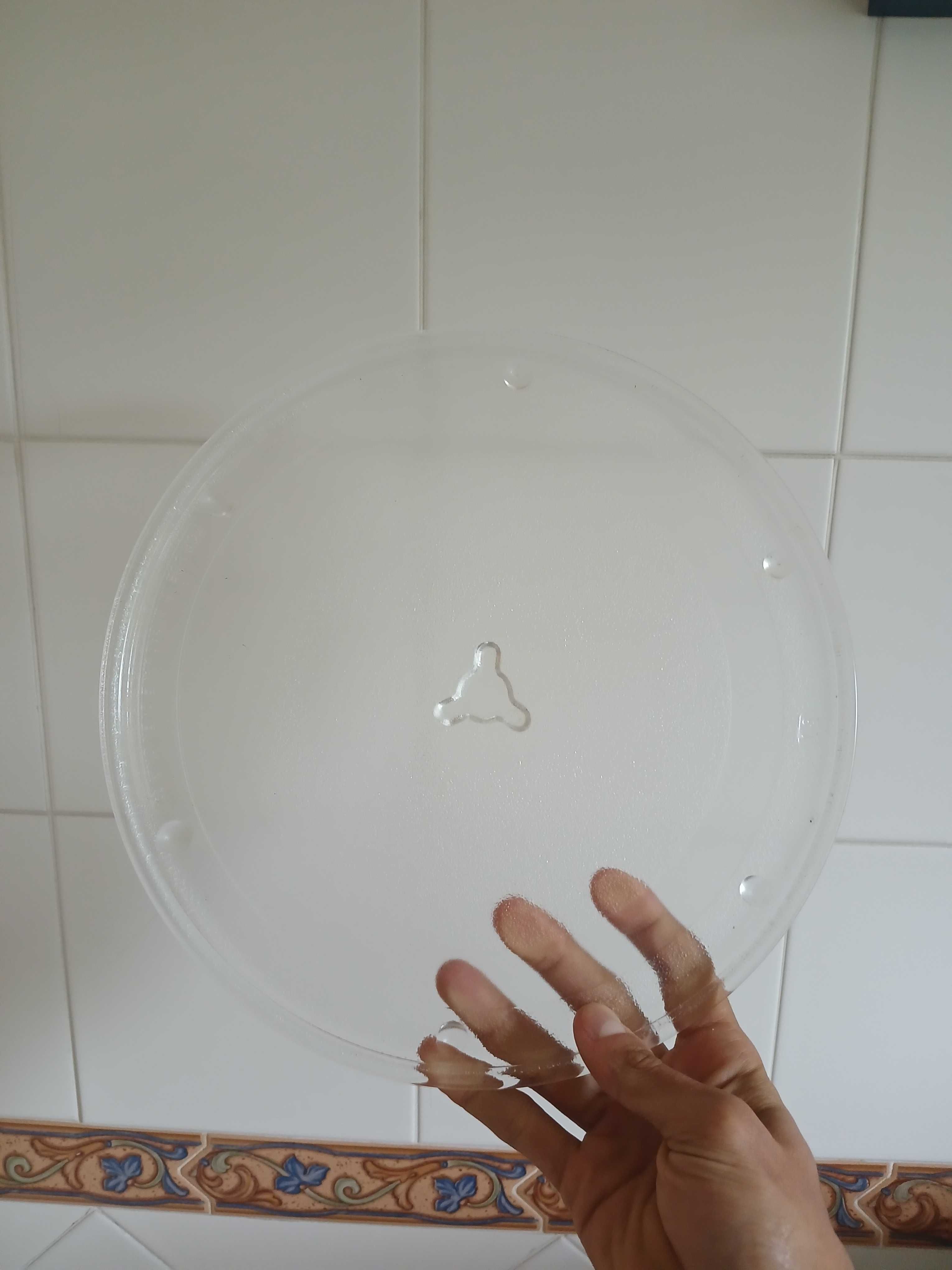Pratos e Bases para Micro-Ondas Microondas