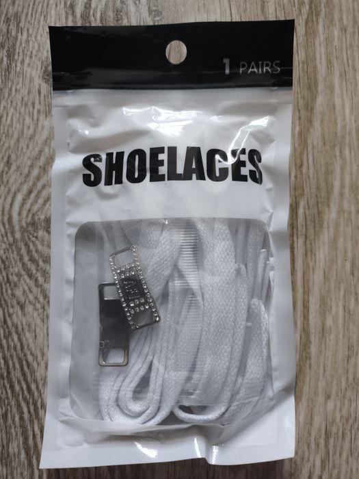 Nowe sznurówki sznurowadła 120 cm białe + 2 blaszki z diamentami AF1