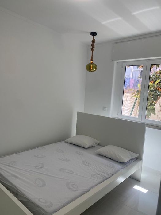Quarto casal a 2 da estacao de Cacém
