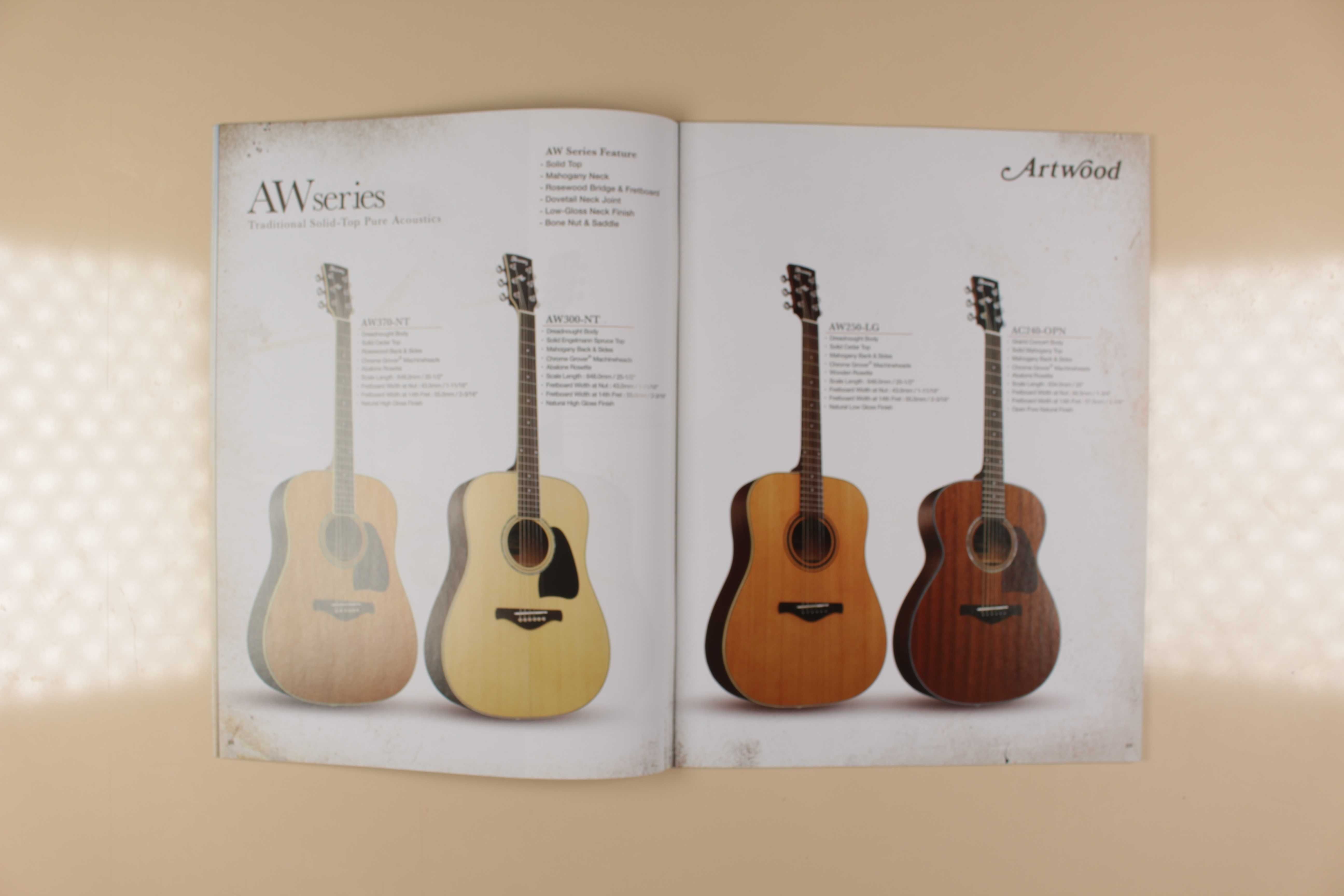 Музыкальный каталог - журнал Ibanez - Акустические гитары 2011 года