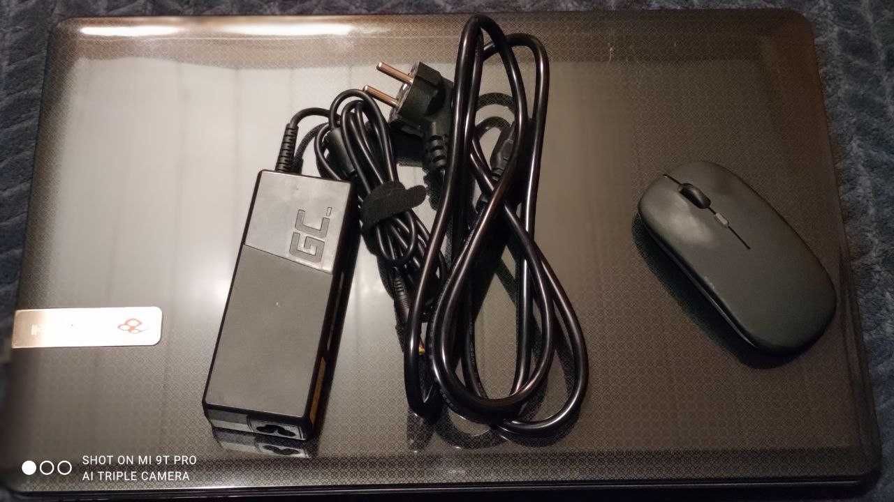 Продам ноутбук Packard Bell EasyNote LS11 HR