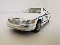 Amercom Model Autko Ford Crown Victoria NYPD Police Radiowóz 1/43